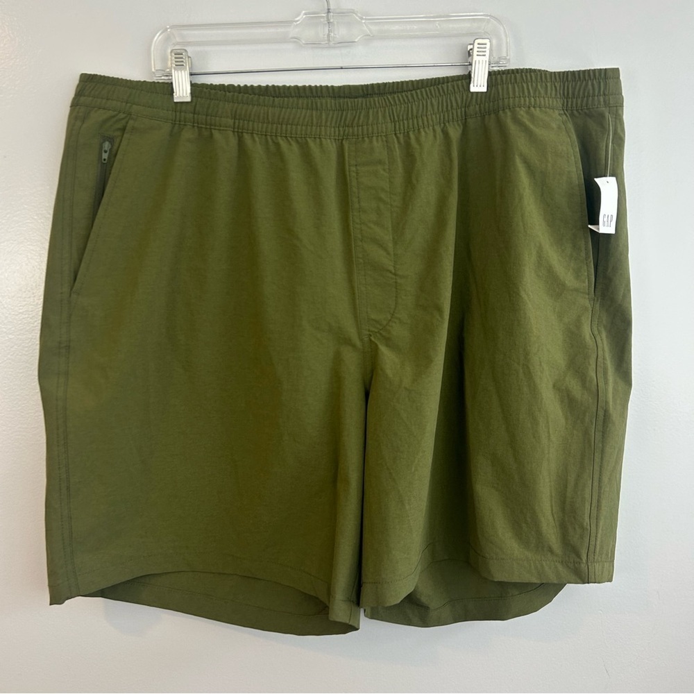 NWT Gap GapFit Khaki Green Drawstring Elastic Waist Shorts Size XXL